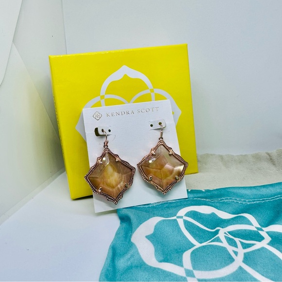 Kendra Scott Kingston necklace In Rose Gold and Kirsten Drop Earrings - Picture 5 of 6